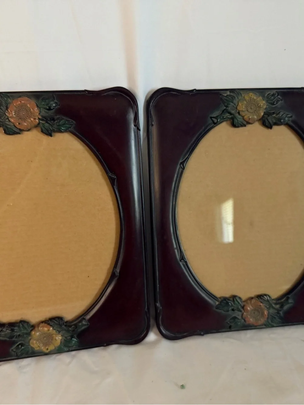 VTG Victorian Style Oval Picture Frame Burgundy Faux Wood Carved Floral Accents